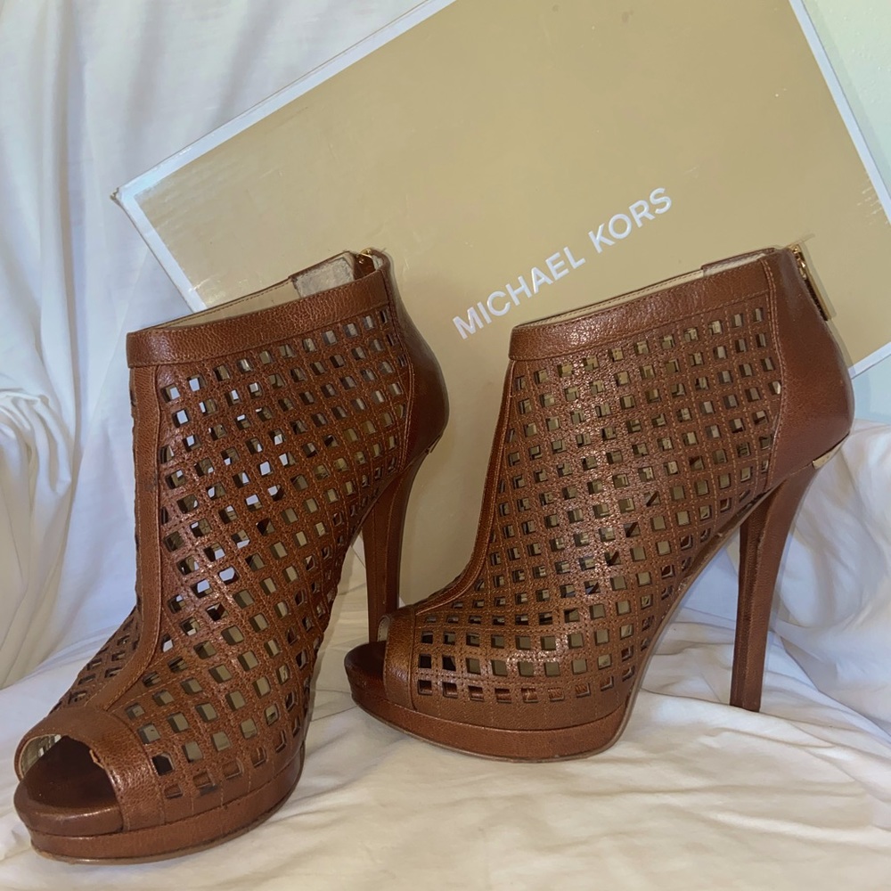 Brown leather Michael Kors stiletto booties